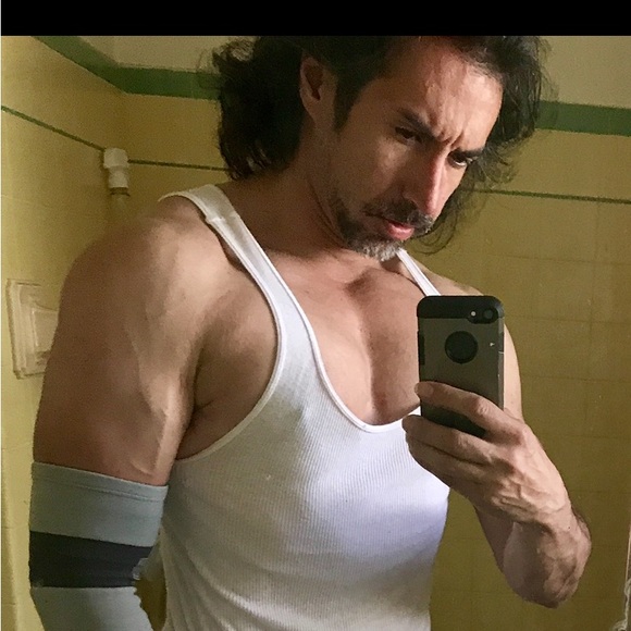 Meet your Posher, Jason - Picture 5 of 5